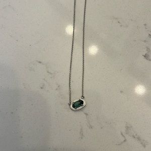 Kendra Scott necklace